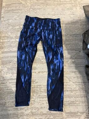 lululemon athletica Blue and Black Patterned Leggings
